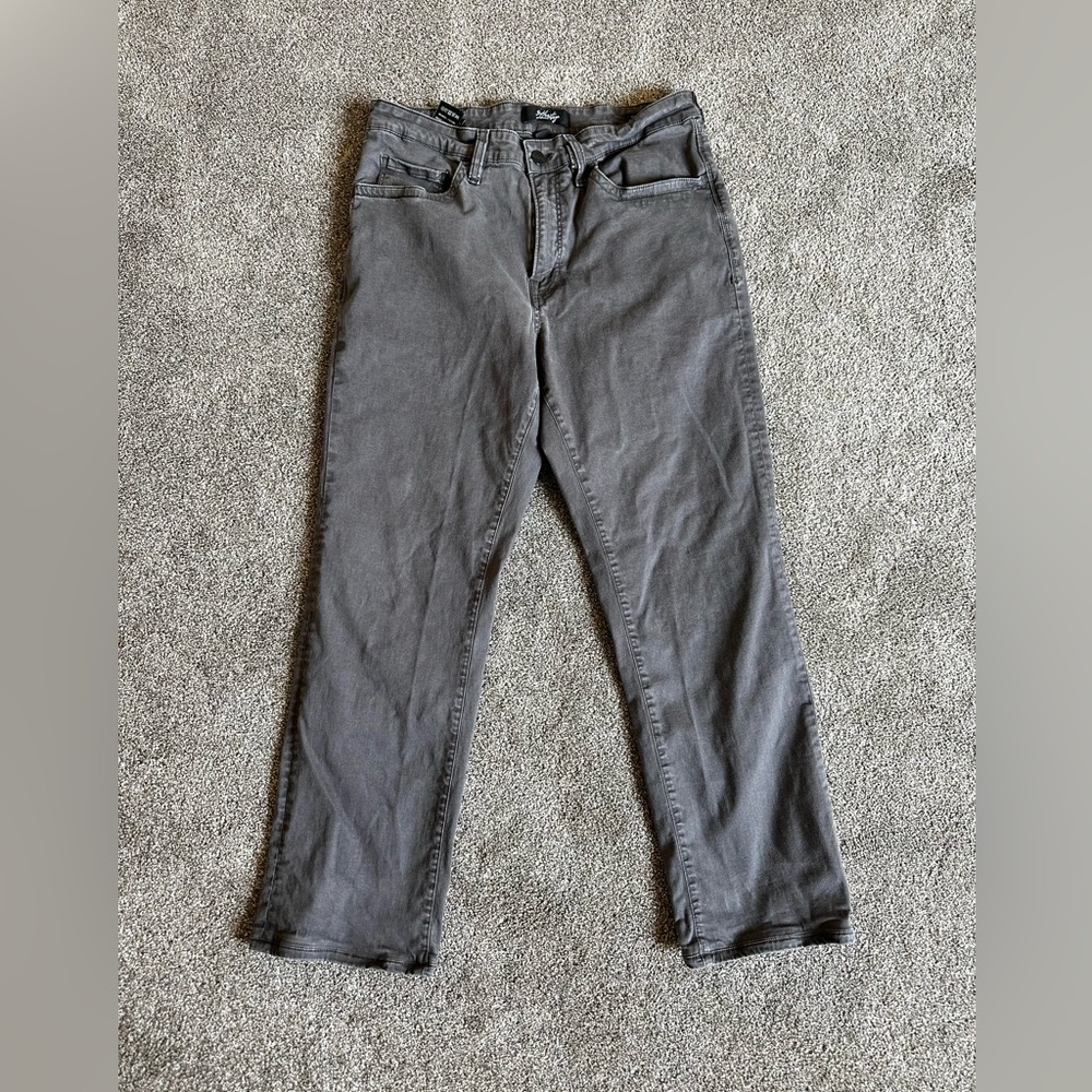 34 Heritage pants men's 34x32 Actual 28 Inseam Grey Charisma Comfort rise